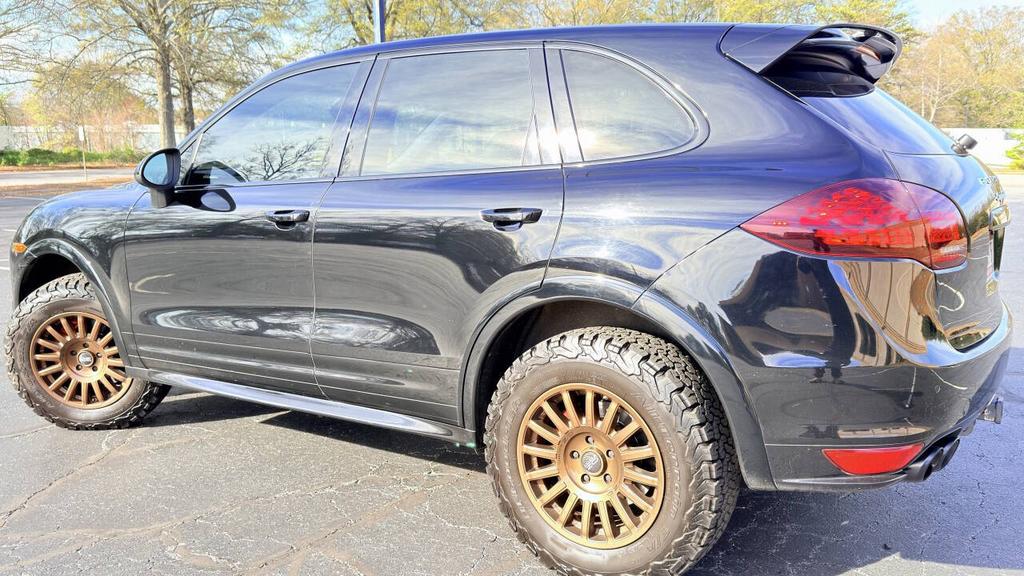 2013 Porsche Cayenne - $9,700