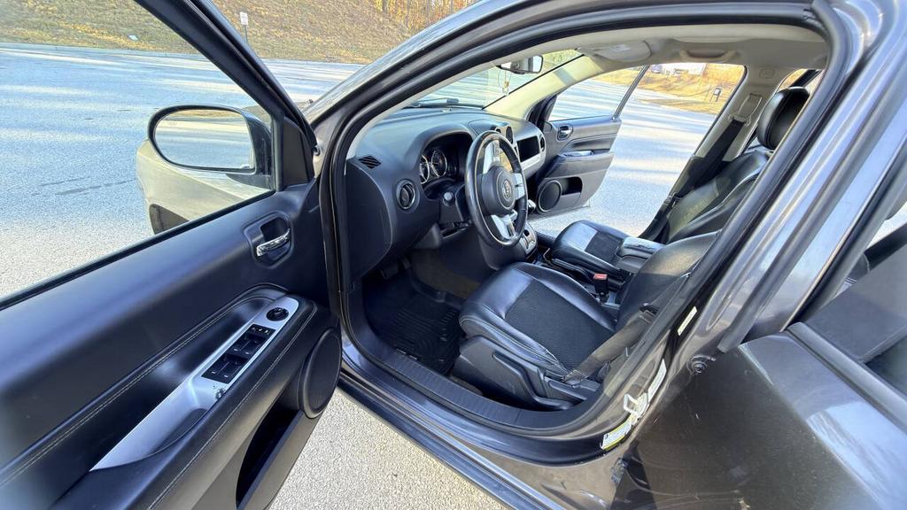 2016 Jeep Compass - $5,500