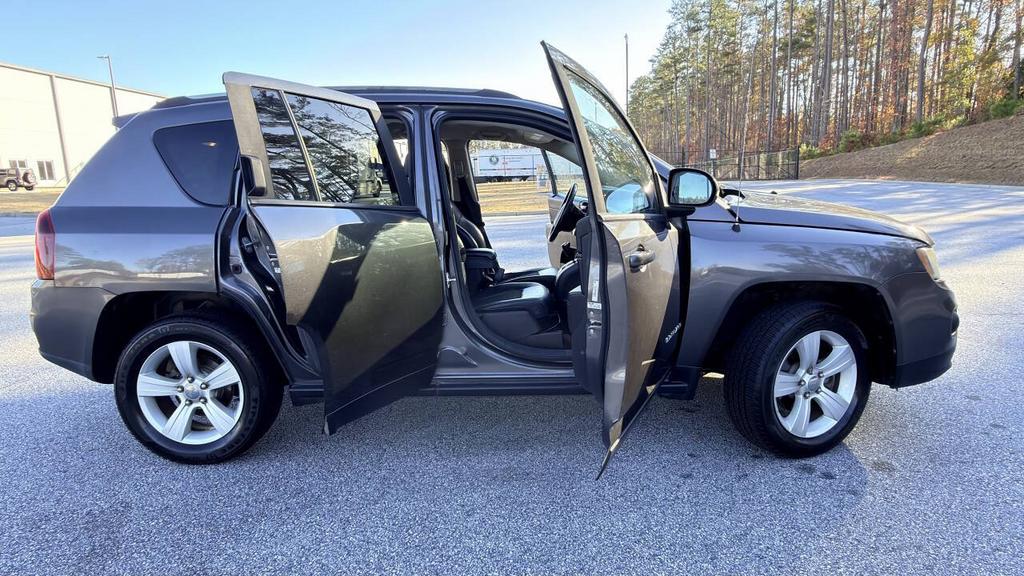 2016 Jeep Compass - $5,500