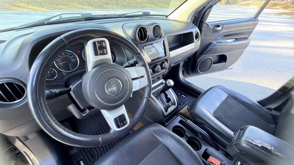 2016 Jeep Compass - $5,500