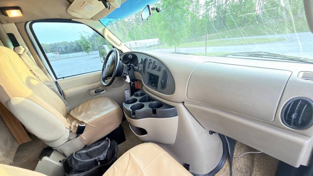 2008 Ford E-450 - $17,500