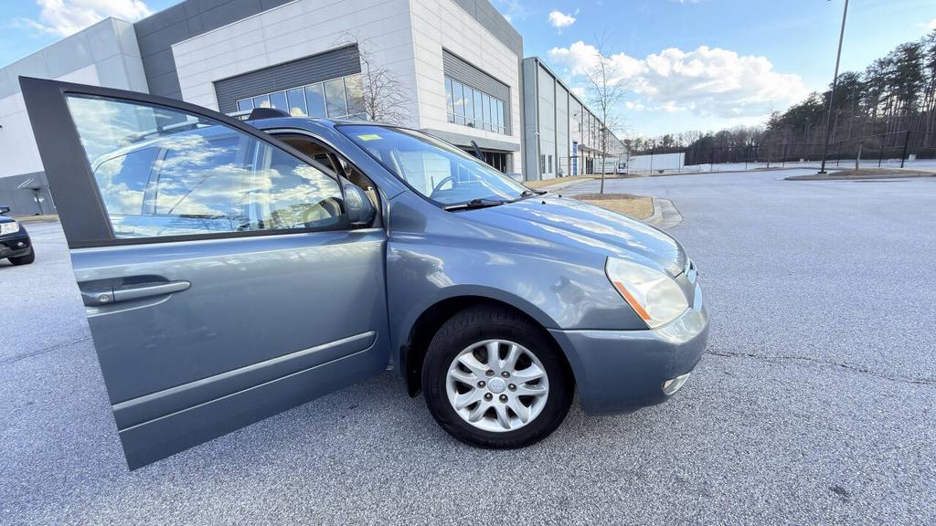 2007 Kia Sedona - $5,300