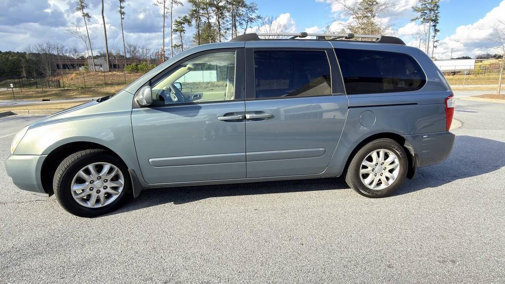 2007 Kia Sedona - $5,300