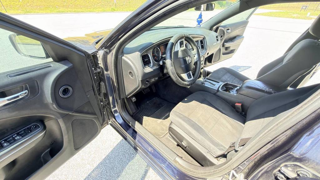 2011 Dodge Charger - $7,500