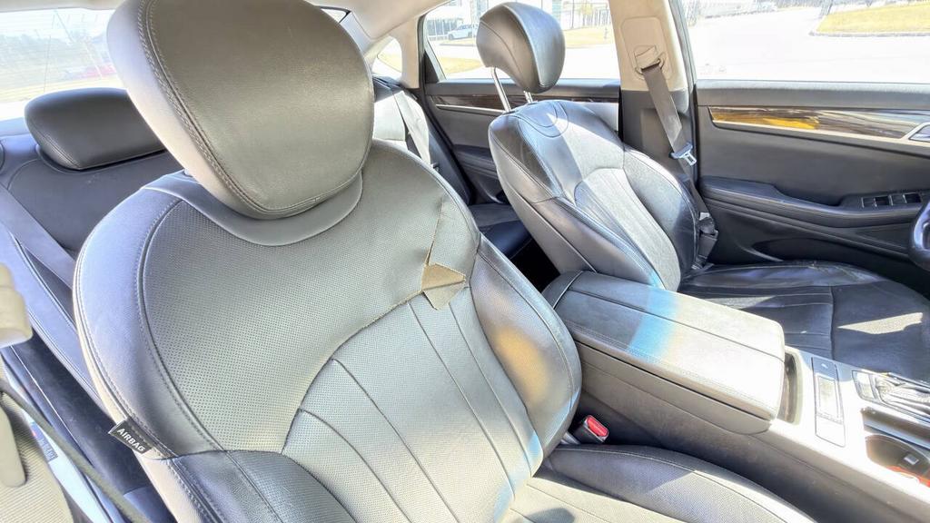 2015 Hyundai Genesis - $7,500