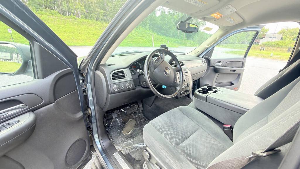 2008 Chevrolet Suburban - $5,500