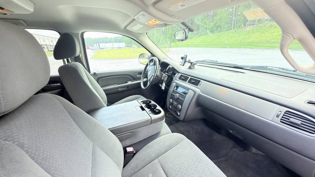 2008 Chevrolet Suburban - $5,500