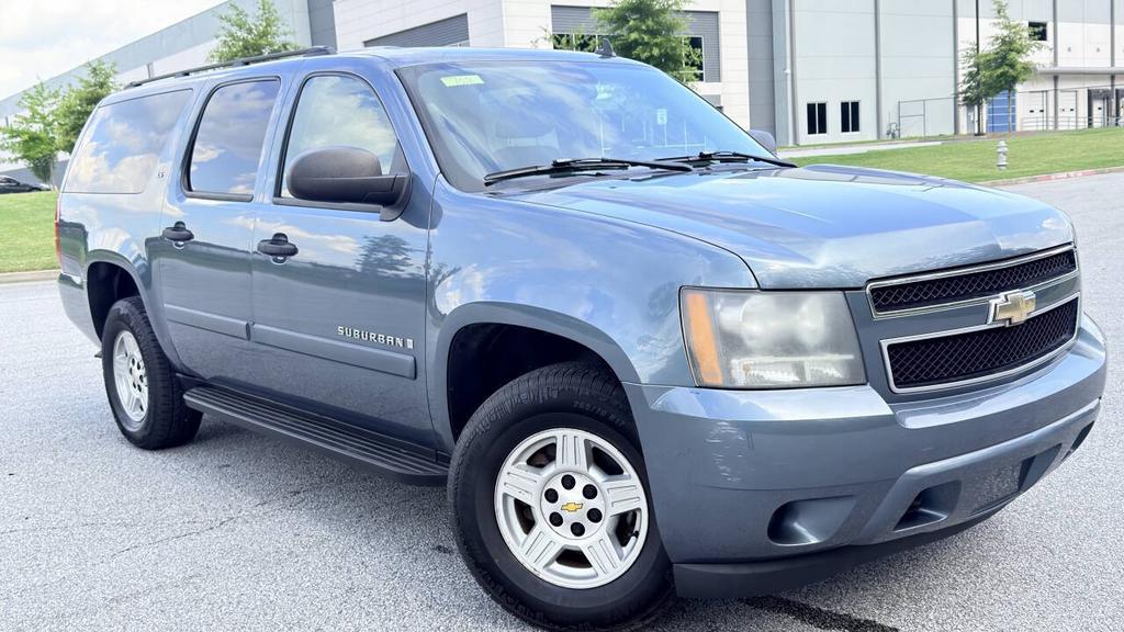 2008 Chevrolet Suburban - $5,500