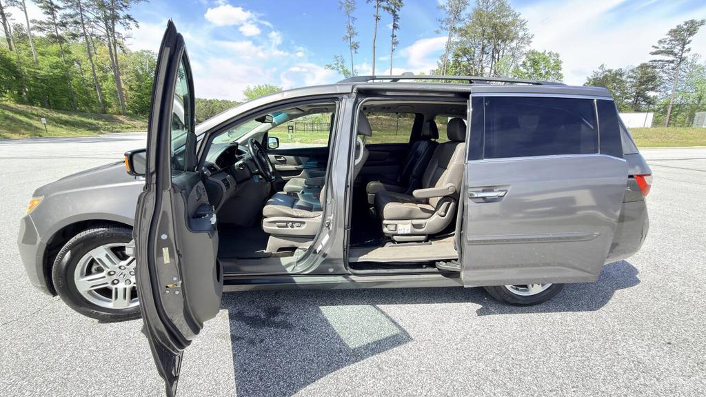 2013 Honda Odyssey - $4,500