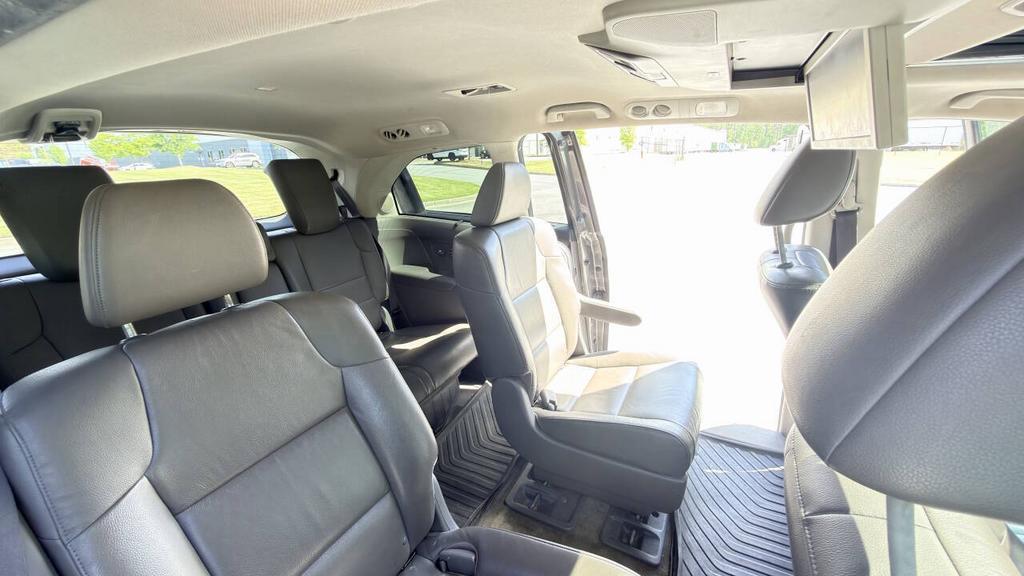 2013 Honda Odyssey - $4,500