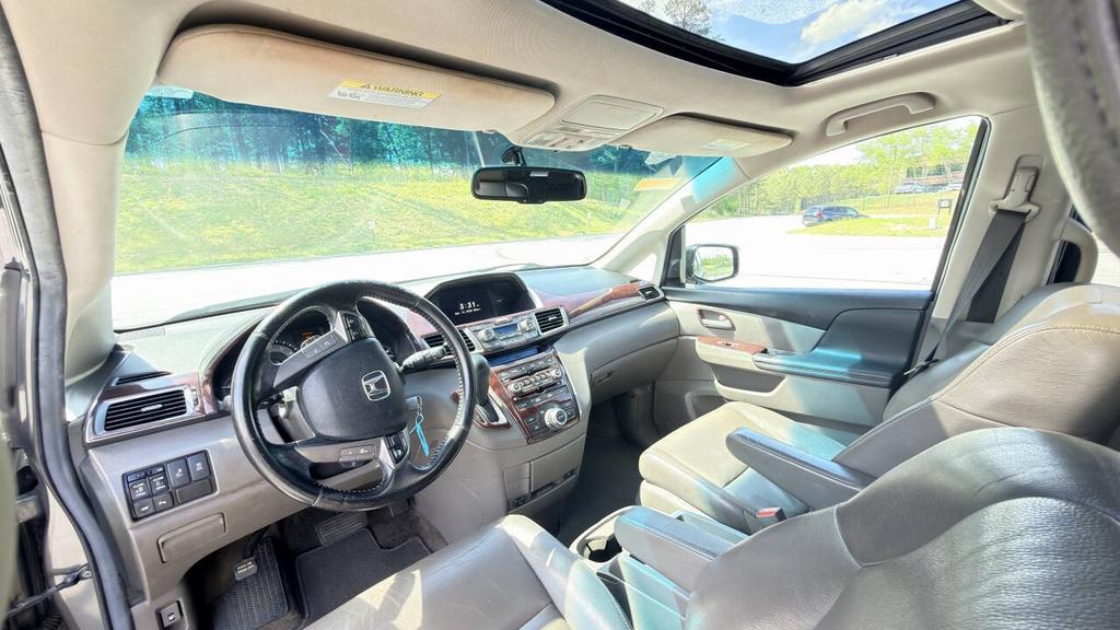 2013 Honda Odyssey - $4,500