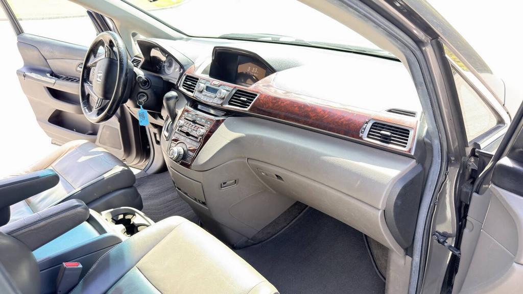 2013 Honda Odyssey - $4,500