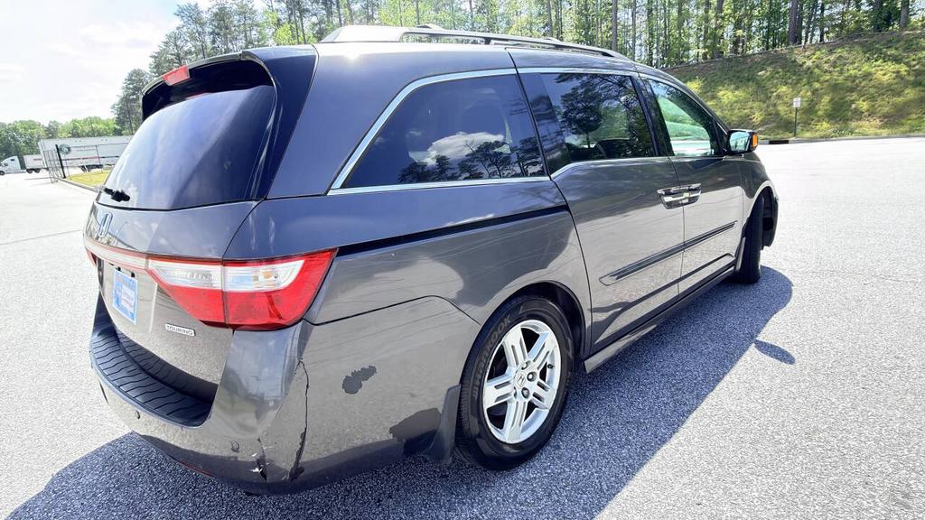 2013 Honda Odyssey - $4,500