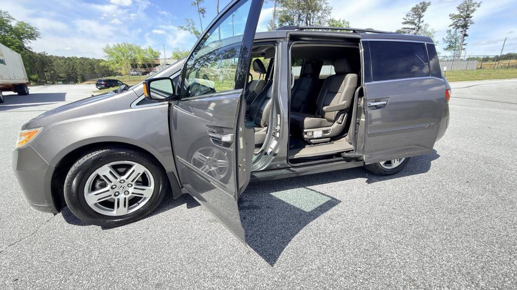 2013 Honda Odyssey - $4,500