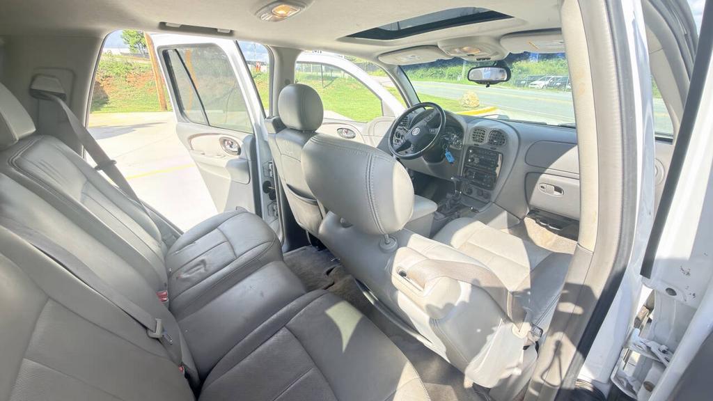 2005 Buick Rainier - $3,500