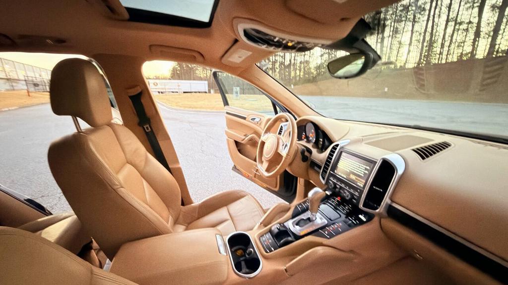 2011 Porsche Cayenne - $7,500