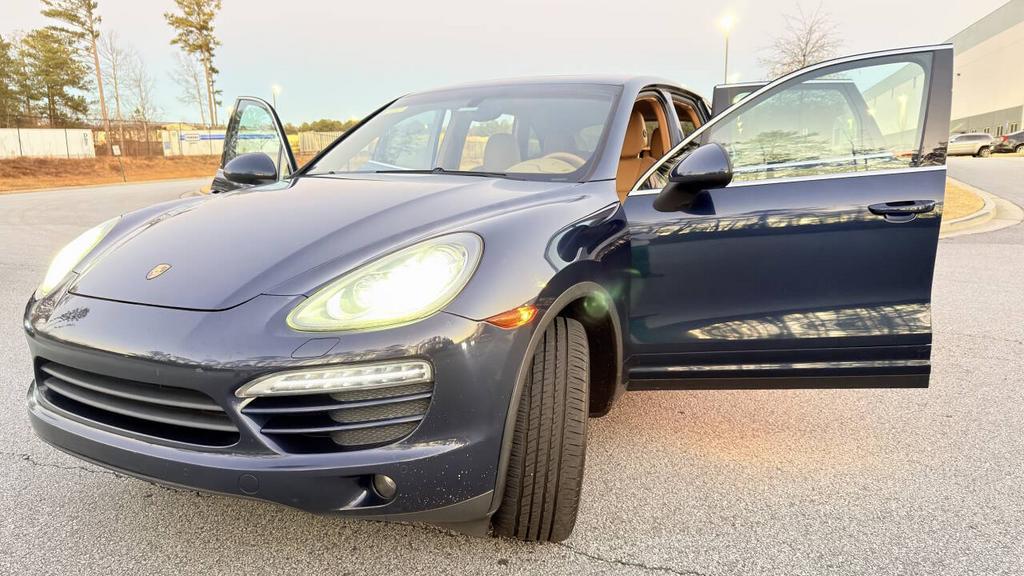 2011 Porsche Cayenne - $7,500