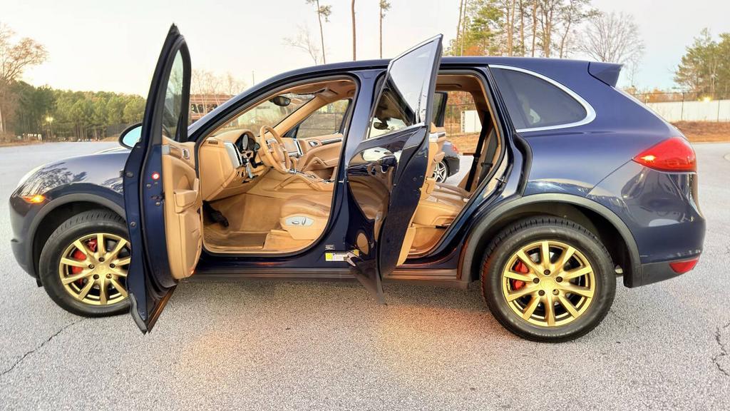 2011 Porsche Cayenne - $7,500