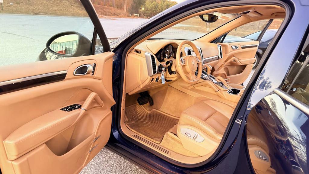 2011 Porsche Cayenne - $7,500
