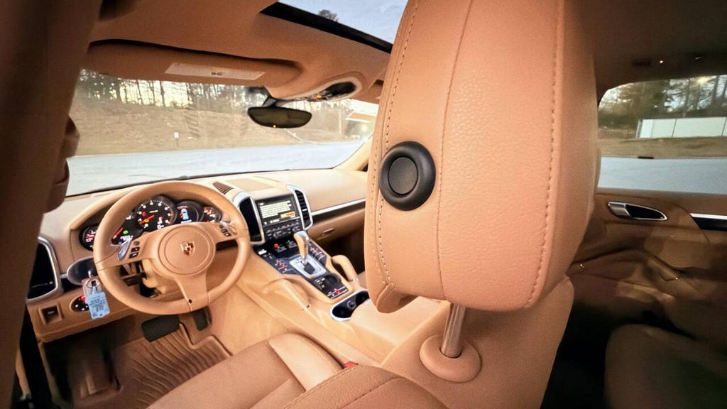 2011 Porsche Cayenne - $7,500