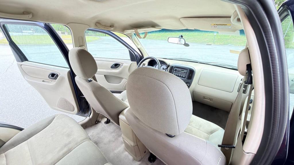 2004 Ford Escape - $2,500