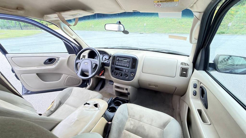 2004 Ford Escape - $2,500