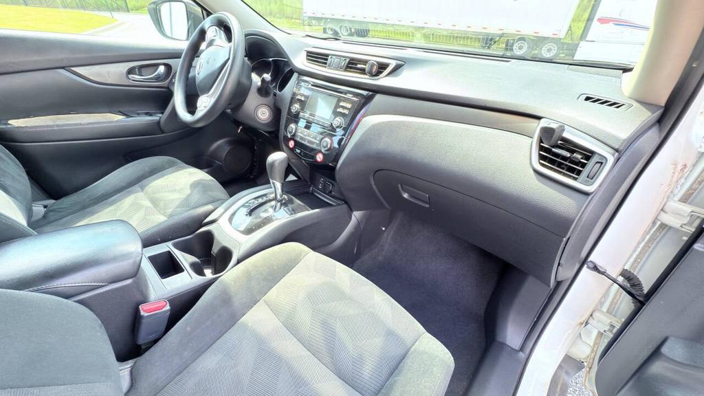 2015 Nissan Rogue - $7,900