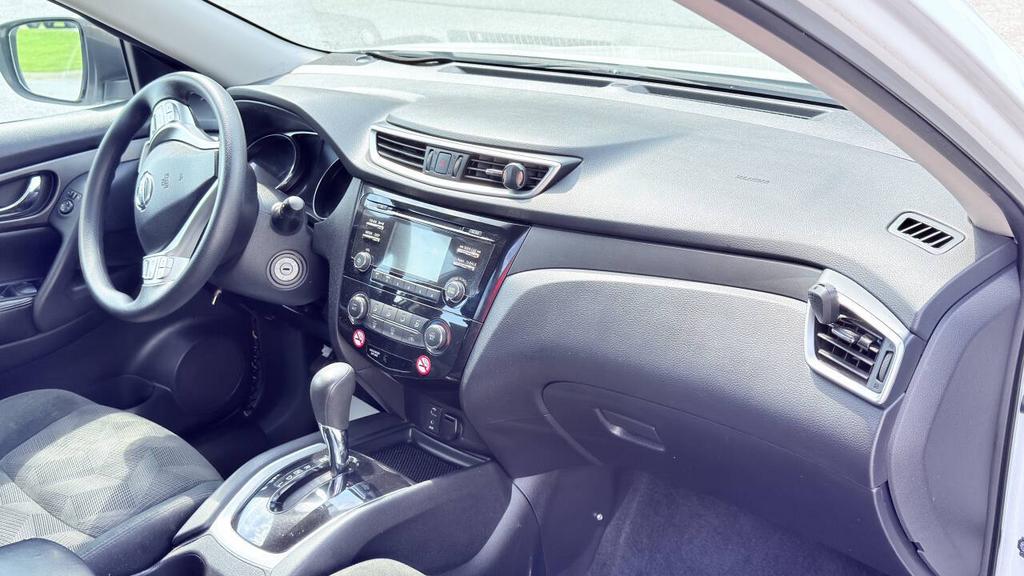 2015 Nissan Rogue - $7,900