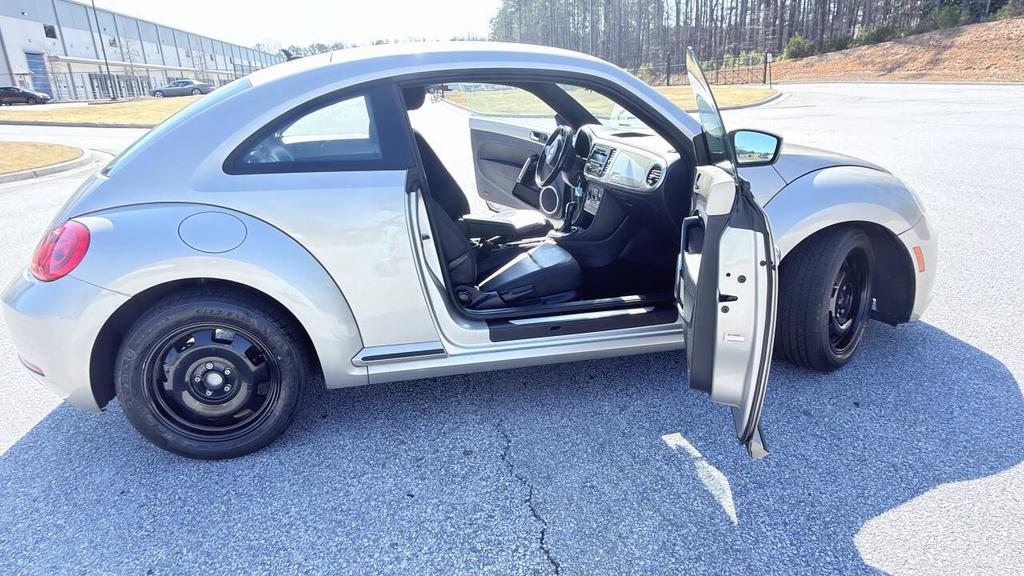 2013 Volkswagen Beetle - $4,850