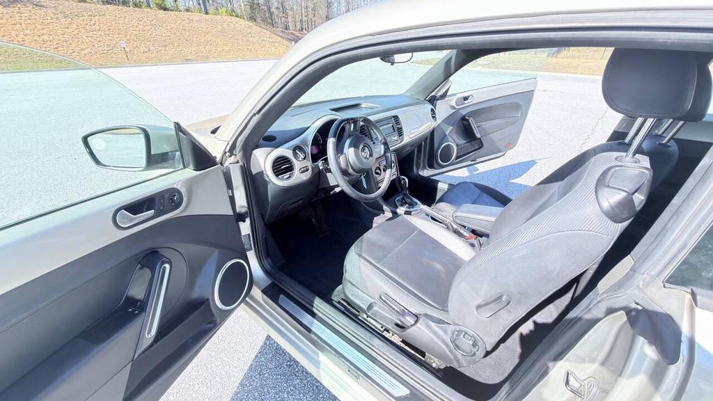 2013 Volkswagen Beetle - $4,850