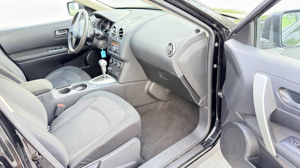 2013 Nissan Rogue - $5,500