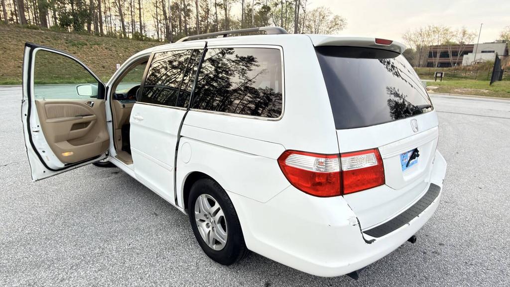 2005 Honda Odyssey - $4,900
