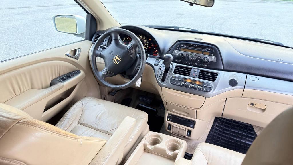 2005 Honda Odyssey - $4,900