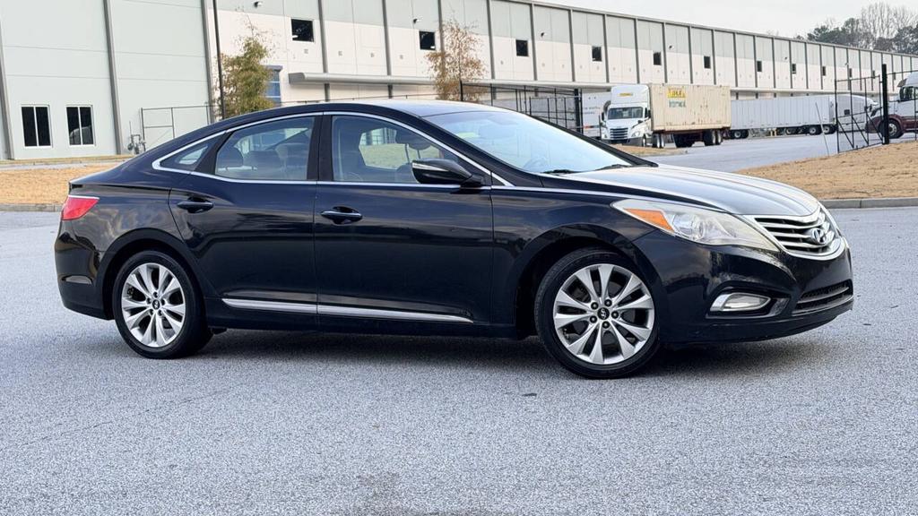 2014 Hyundai Azera - $5,500