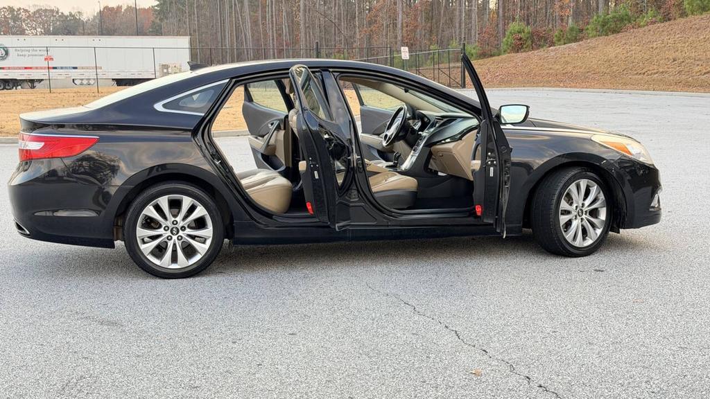 2014 Hyundai Azera - $5,500