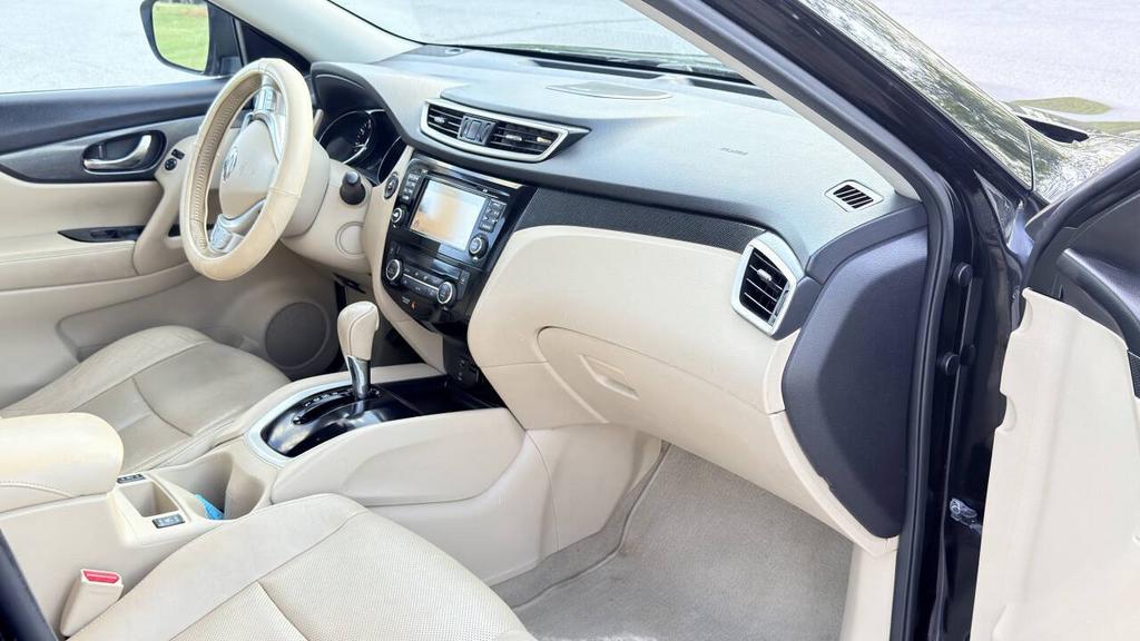 2014 Nissan Rogue - $5,900