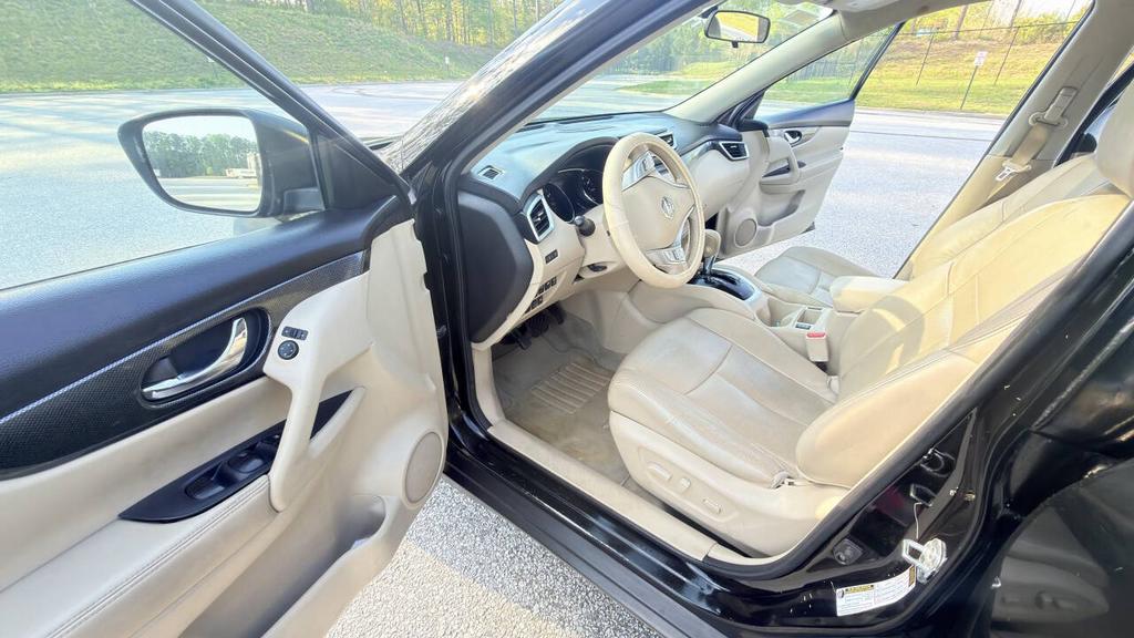 2014 Nissan Rogue - $5,900