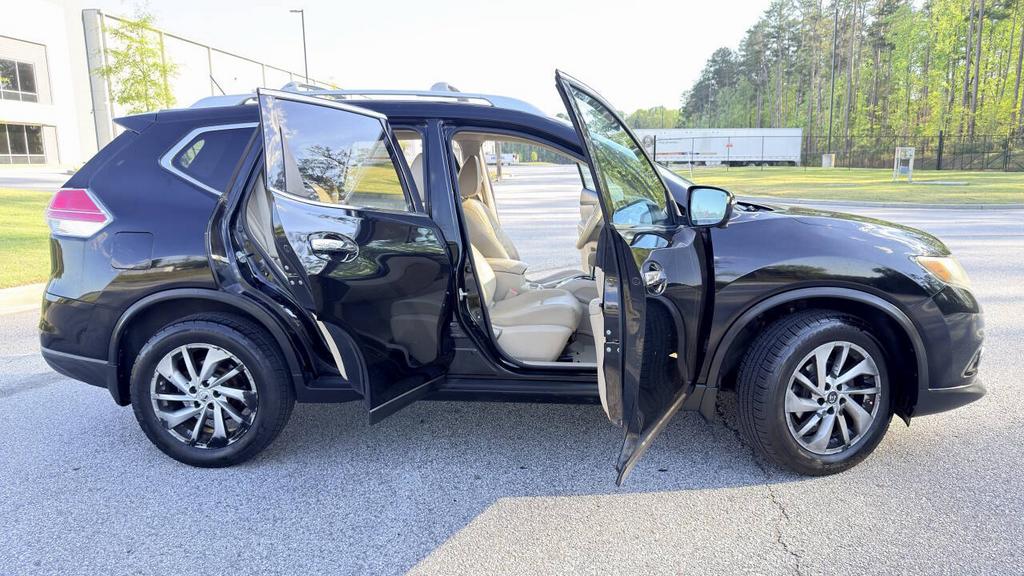 2014 Nissan Rogue - $5,900