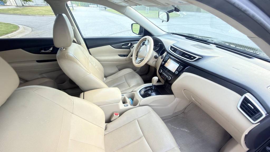 2014 Nissan Rogue - $5,900