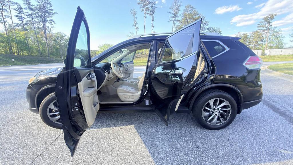 2014 Nissan Rogue - $5,900
