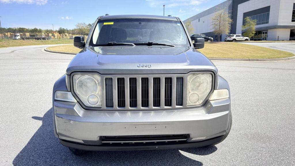 2012 Jeep Liberty - $3,900