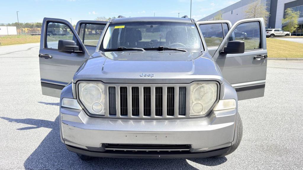 2012 Jeep Liberty - $3,900