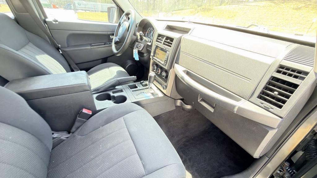 2012 Jeep Liberty - $3,900
