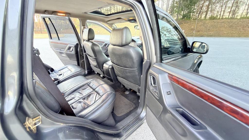 2004 Jeep Cherokee - $4,500
