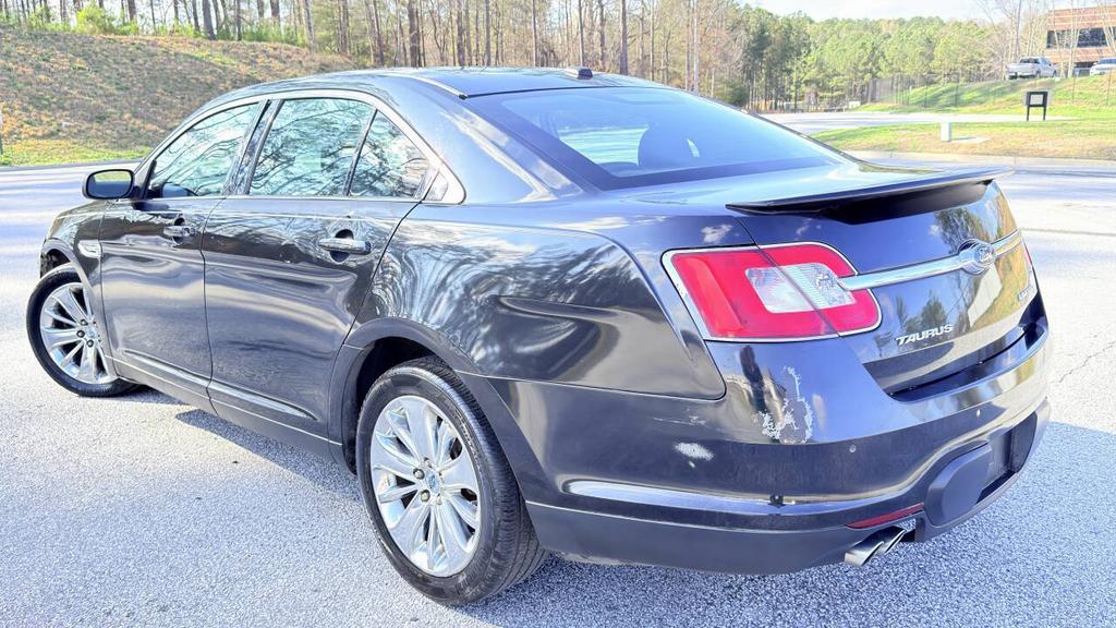 2011 Ford Taurus - $2,700