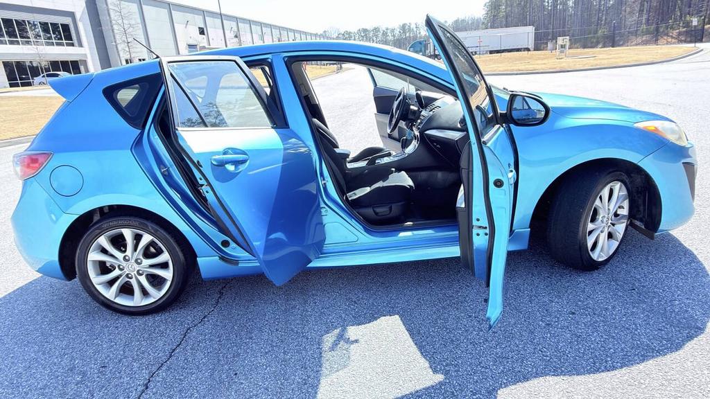 2010 MAZDA MAZDA3 - $4,850