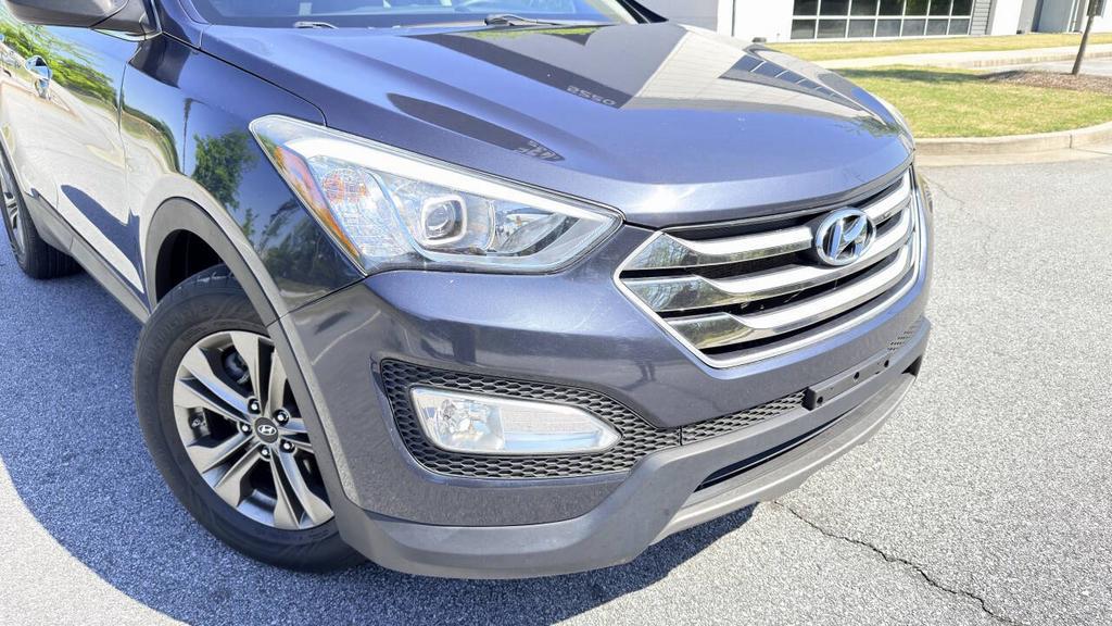 2015 Hyundai Santa Fe Sport - $9,500