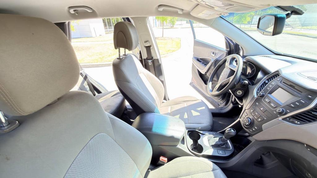 2015 Hyundai Santa Fe Sport - $9,500