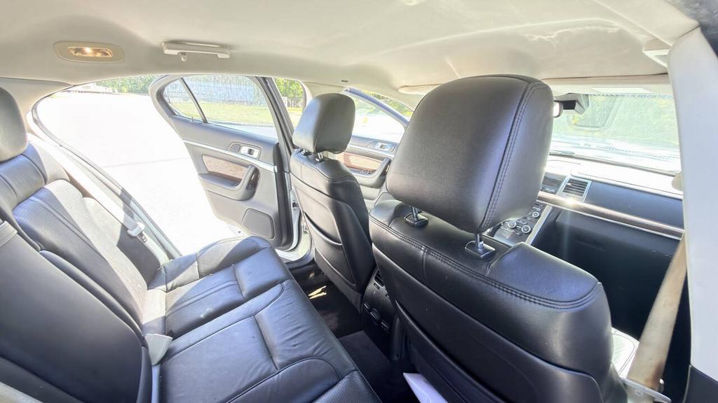 2010 Lincoln MKS - $5,900