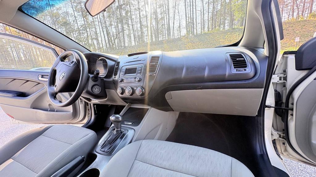 2015 Kia Forte - $6,500